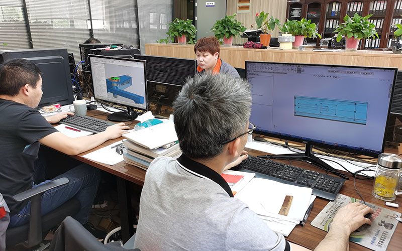 Wuxi Hengtai Cable Machinery Manufacture Co., Ltd linia produkcyjna producenta